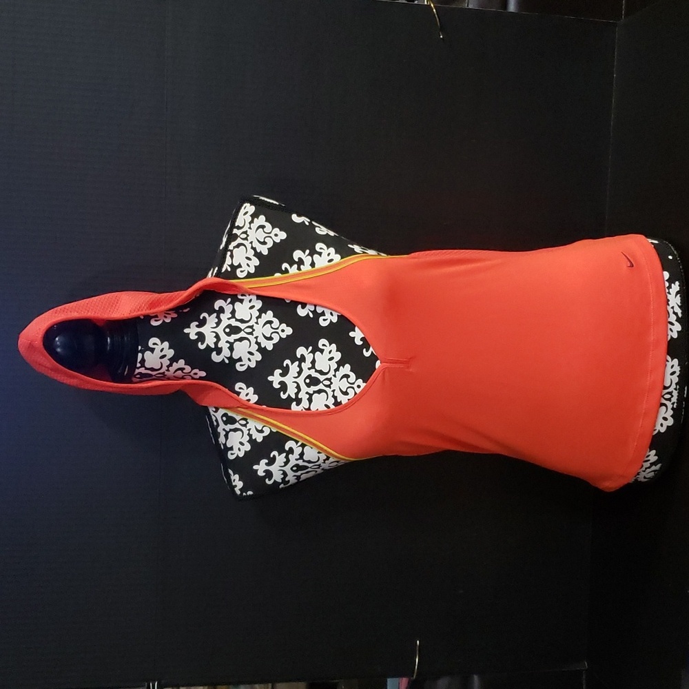 Nike Reflex Athletic Tank Top. Orange. Size M.